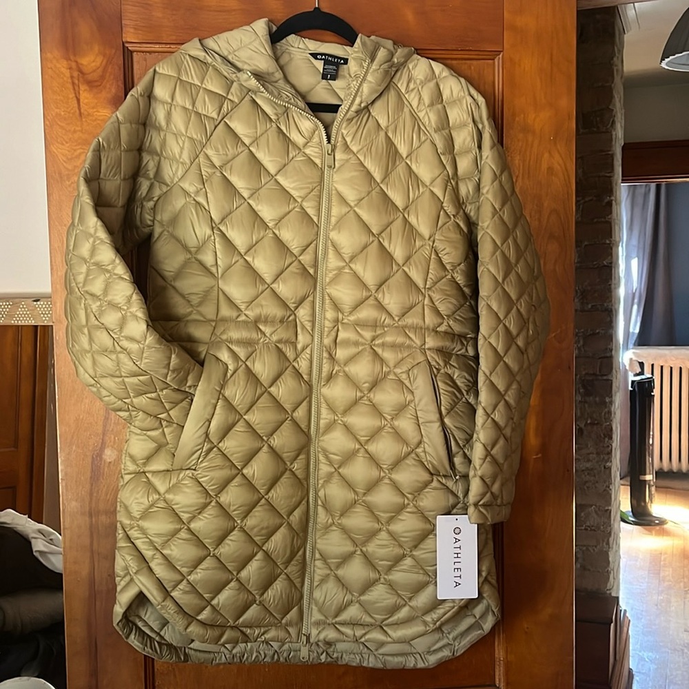 NWT Athleta Whisper Featherless Parka Size Small